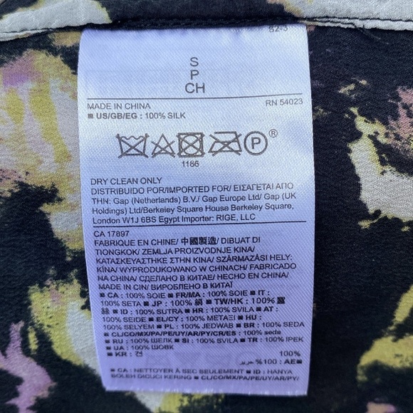 Watercolor Silk Boyfriend Shirt in Summer Plum from Banana Republic size small - Picture 14 of 14